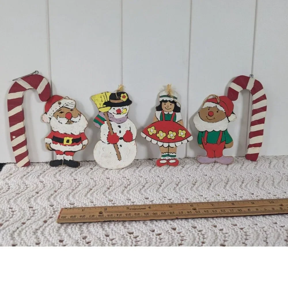 Vintage hand painted wooden flat ornaments - 1980's - 6
